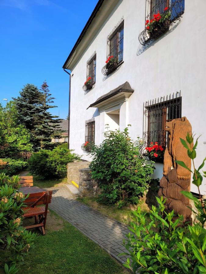 Apartmanovy Dum Pastak Лоучна-над-Десноу Экстерьер фото