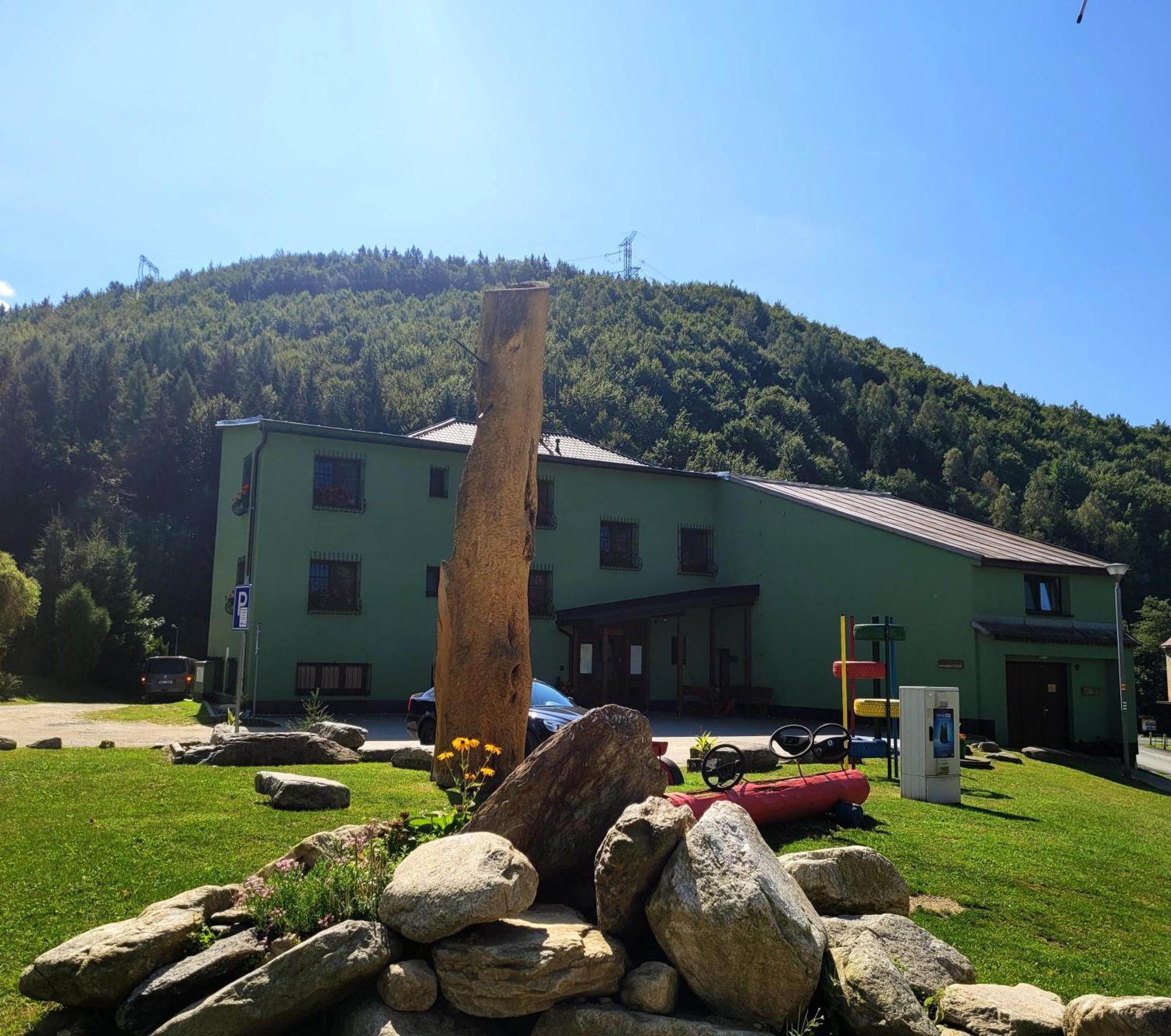 Apartmanovy Dum Pastak Лоучна-над-Десноу Экстерьер фото